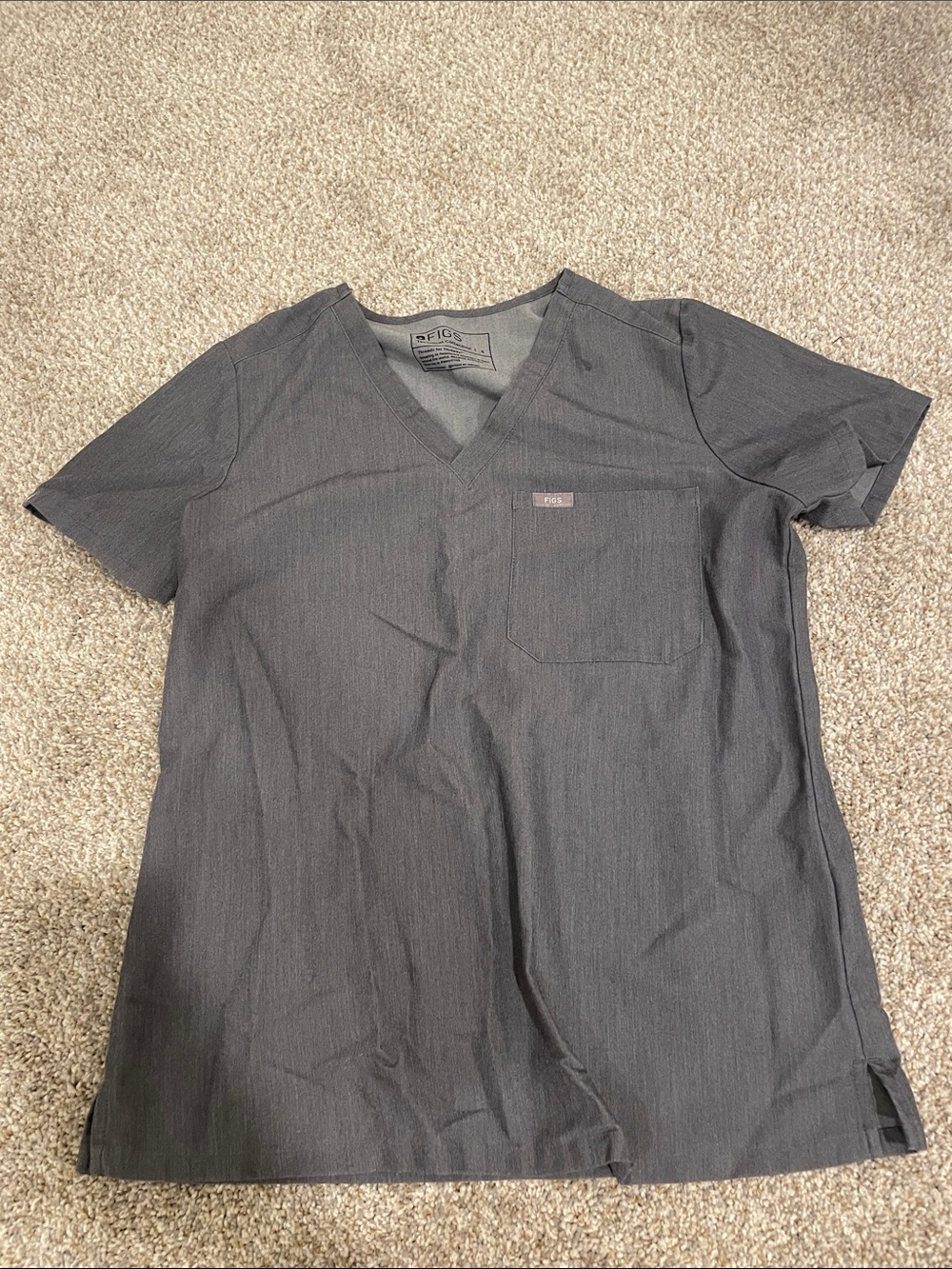 Figs Women’s V-Neck Scrub Top in Heather Gray